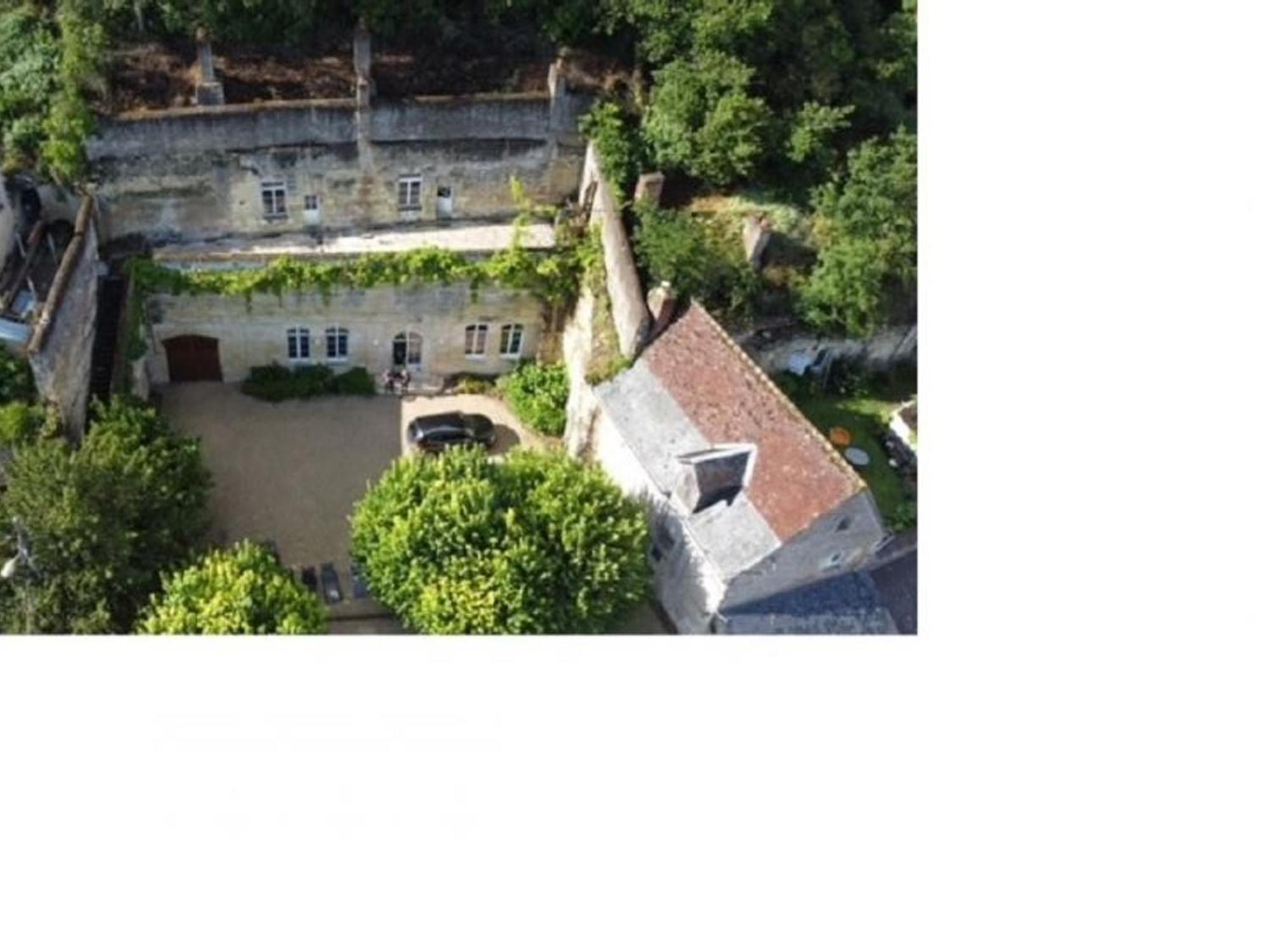 Maison Troglodyte Elegante Avec Spa, Salle De Jeux Et Jardin Clos A Vouvray - Fr-1-381-87 Bagian luar foto